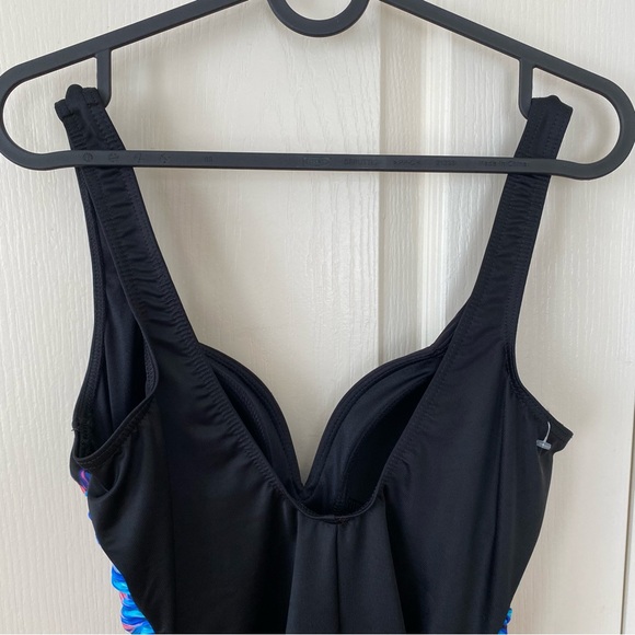 COPY - ❤️ NWOT Miraclesuit Temptress Black One Piece Slimming Swimsuit Size 10 👙 - Picture 7 of 11